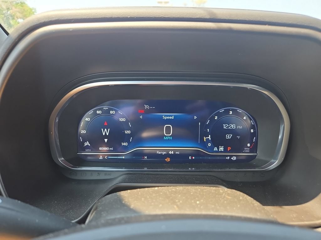 2024 Chevrolet Suburban Premier - Photo 23