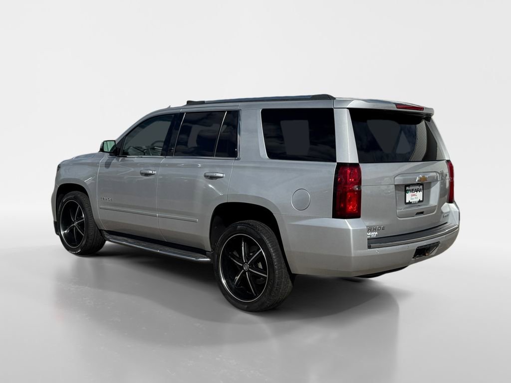 2017 Chevrolet Tahoe Premier photo 2