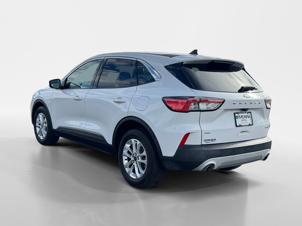 2020 Ford Escape SE photo 3