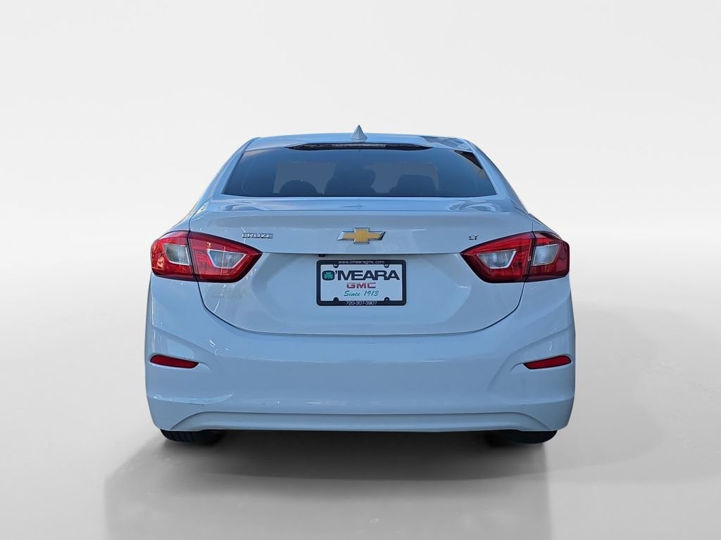 Used 2018 Chevrolet Cruze LT Car