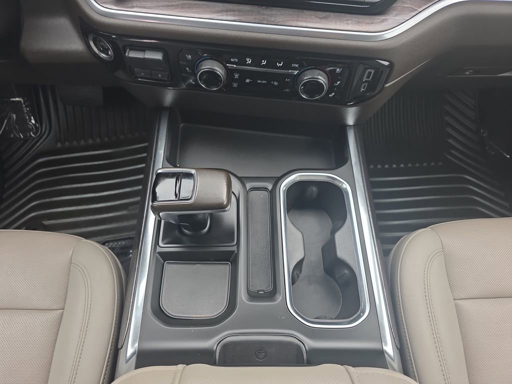 2022 Chevrolet Silverado 1500 LTZ - Photo 12