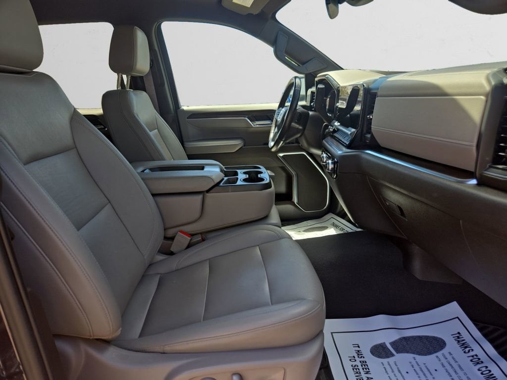 2023 GMC Sierra 1500 SLT - Photo 16
