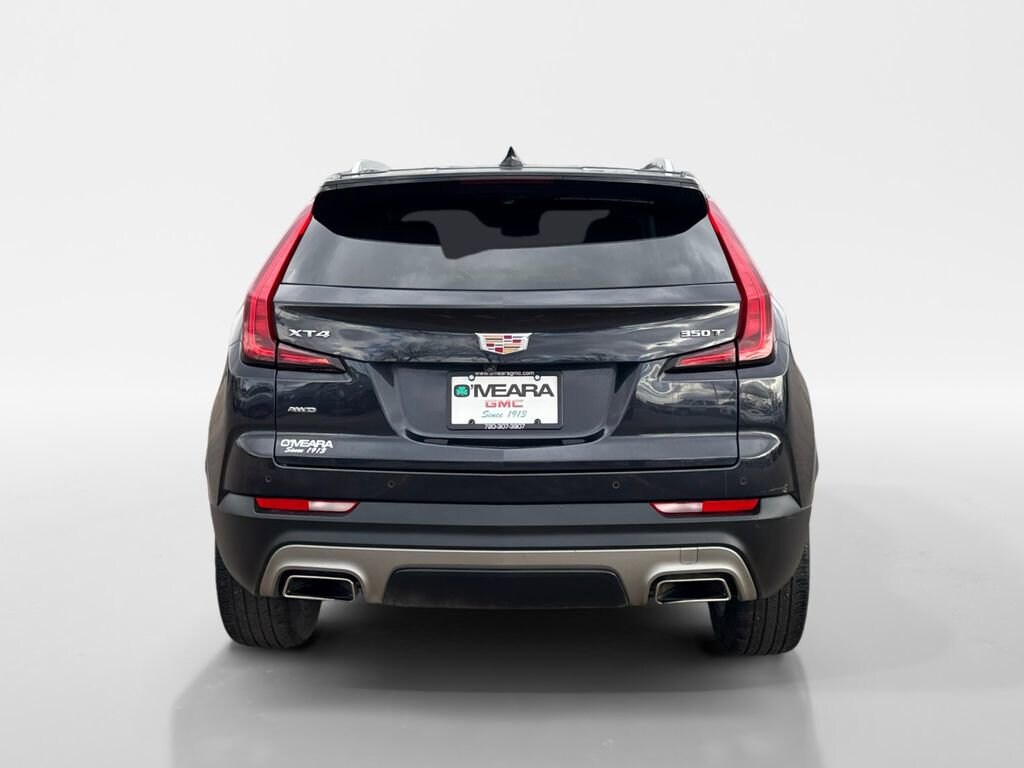 2023 Cadillac XT4 Premium Luxury photo 3