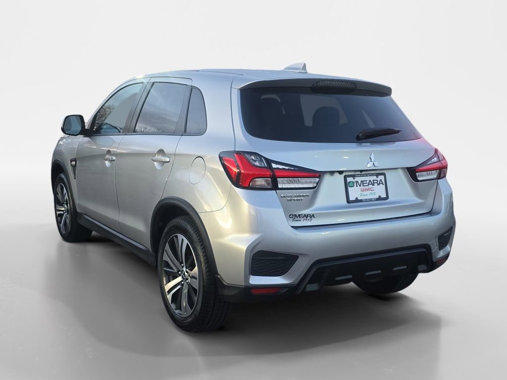 2023 Mitsubishi Outlander Sport ES photo 3