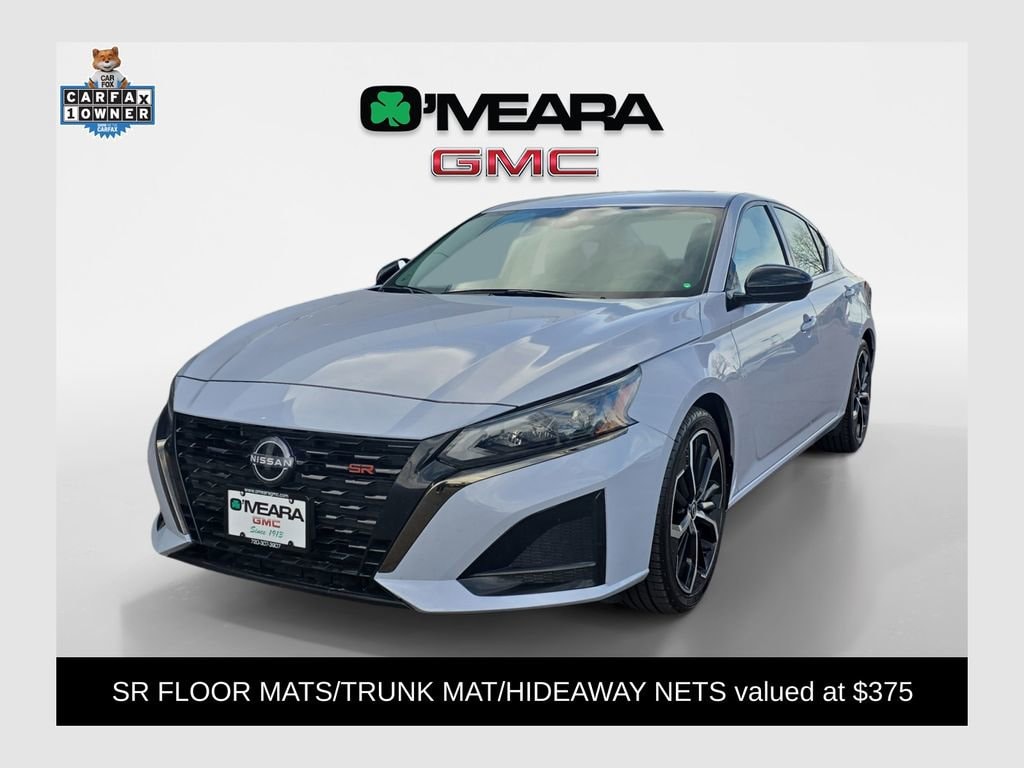 2024 Nissan Altima SR's photo