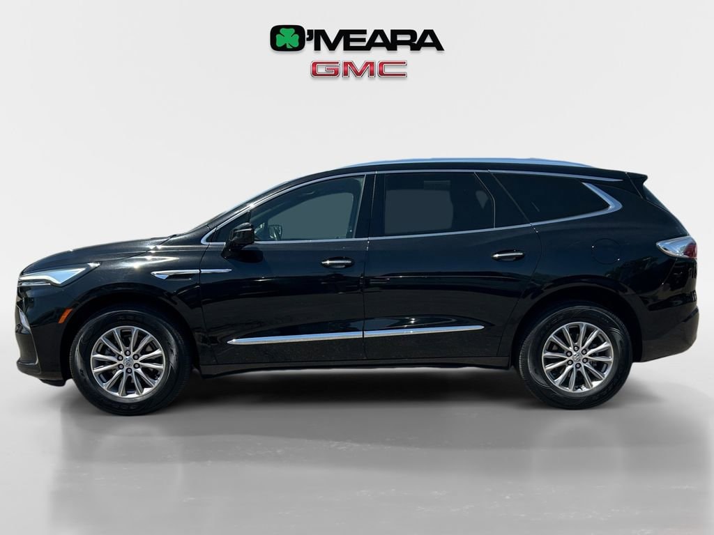 Used 2024 Buick Enclave Premium with VIN 5GAEVBKW8RJ124742 for sale in Thornton, CO