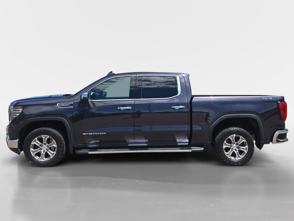 2023 GMC Sierra 1500 SLT - Photo 2