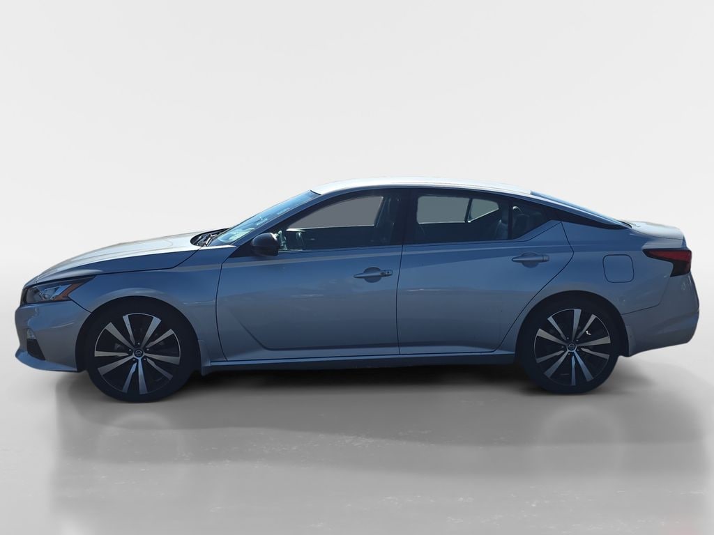 Used 2022 Nissan Altima 2.5 SR Sedan