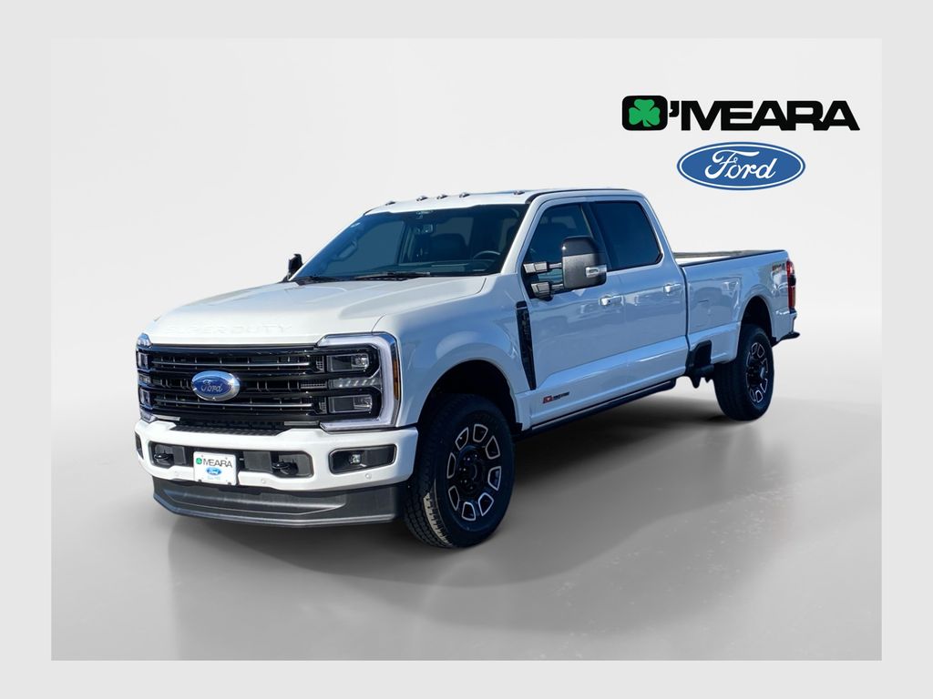 2026 Ford F-350 Super Duty Platinum's photo