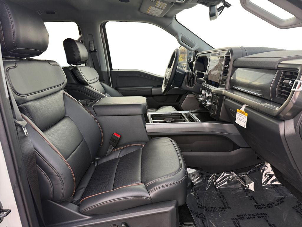 2025 Ford F-350 Super Duty Lariat - Photo 16