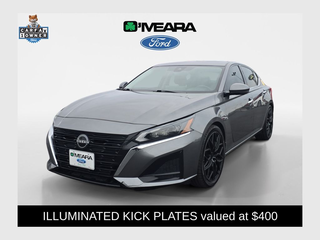 2024 Nissan Altima SL's photo