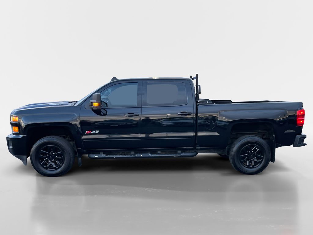 2017 Chevrolet Silverado 2500HD LTZ photo 2