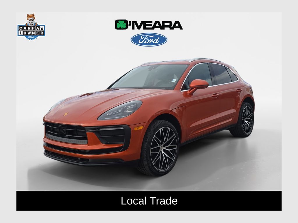 2023 Porsche Macan T's photo