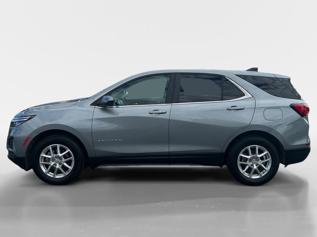 2023 Chevrolet Equinox LT photo 2