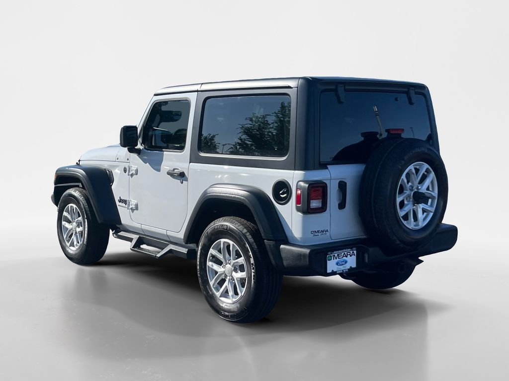 2023 Jeep Wrangler Sport S photo 3