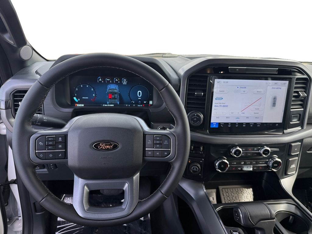 2025 Ford F-150 XLT - Photo 25