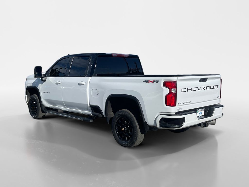 2023 Chevrolet Silverado 2500HD LTZ photo 3