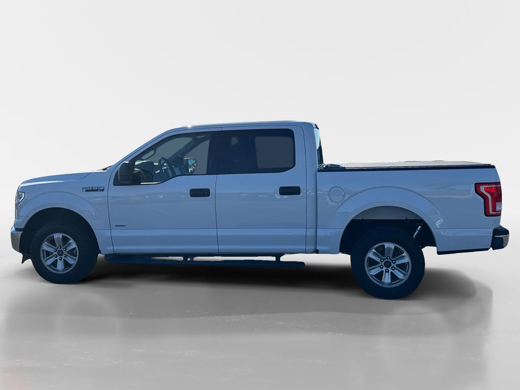 2017 Ford F-150 XLT photo 2