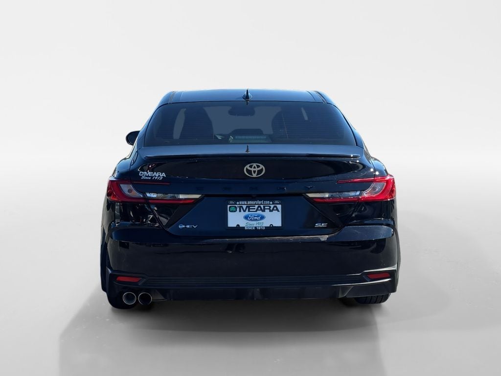 Used 2025 Toyota Camry SE Sedan