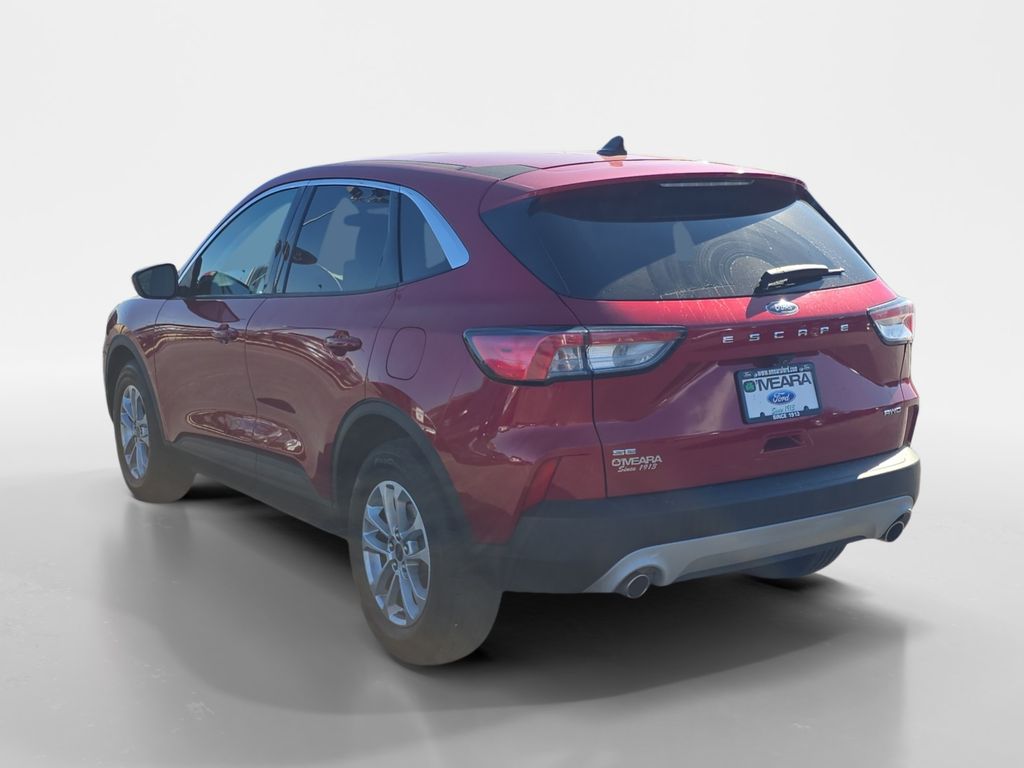 2021 Ford Escape SE photo 3