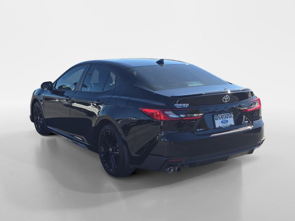 Used 2025 Toyota Camry SE Sedan
