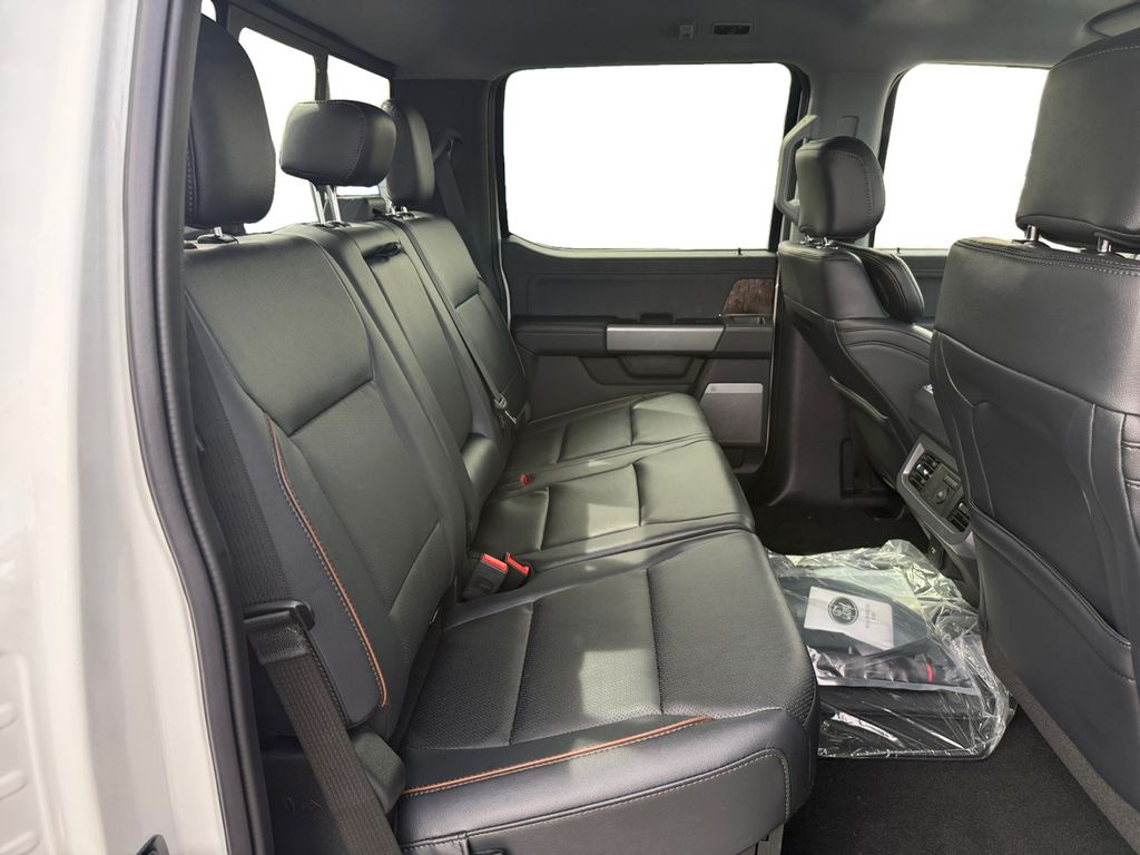 2025 Ford F-350 Super Duty Lariat - Photo 19