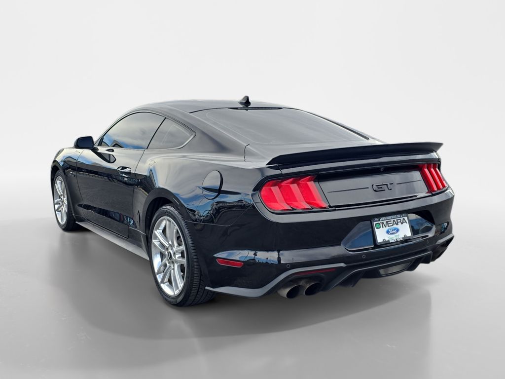 2021 Ford Mustang GT photo 3
