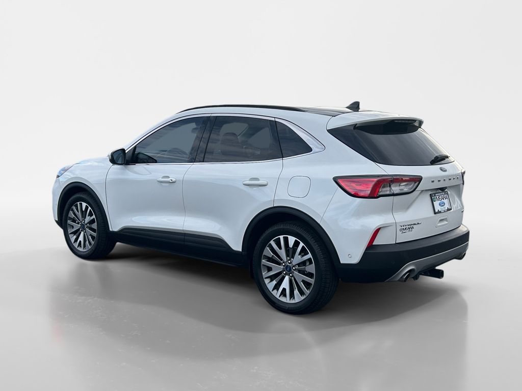 2020 Ford Escape Titanium Hybrid photo 3