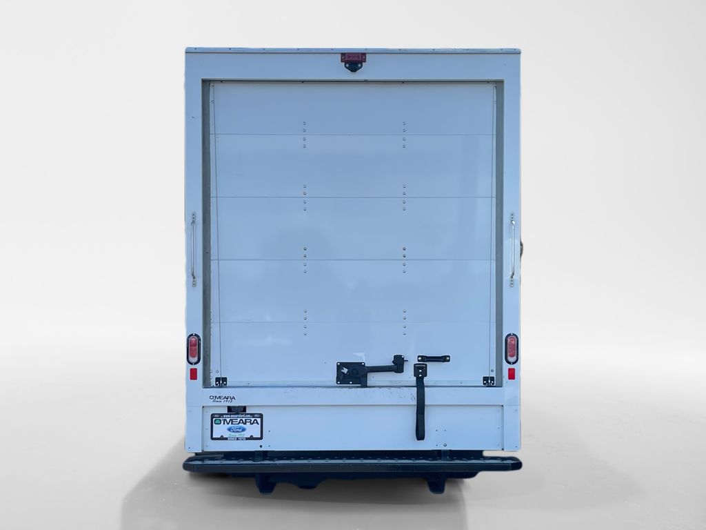 2024 Chevrolet Express 3500 Work Van photo 3