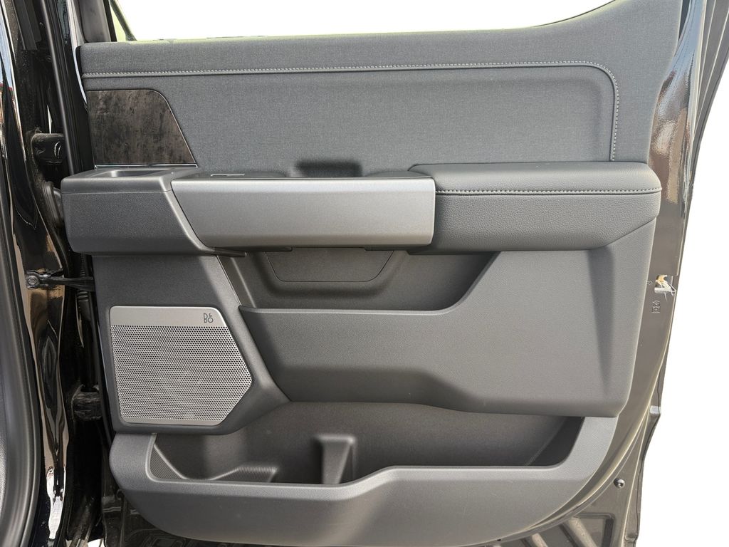 2025 Ford F-350 Super Duty Lariat - Photo 18