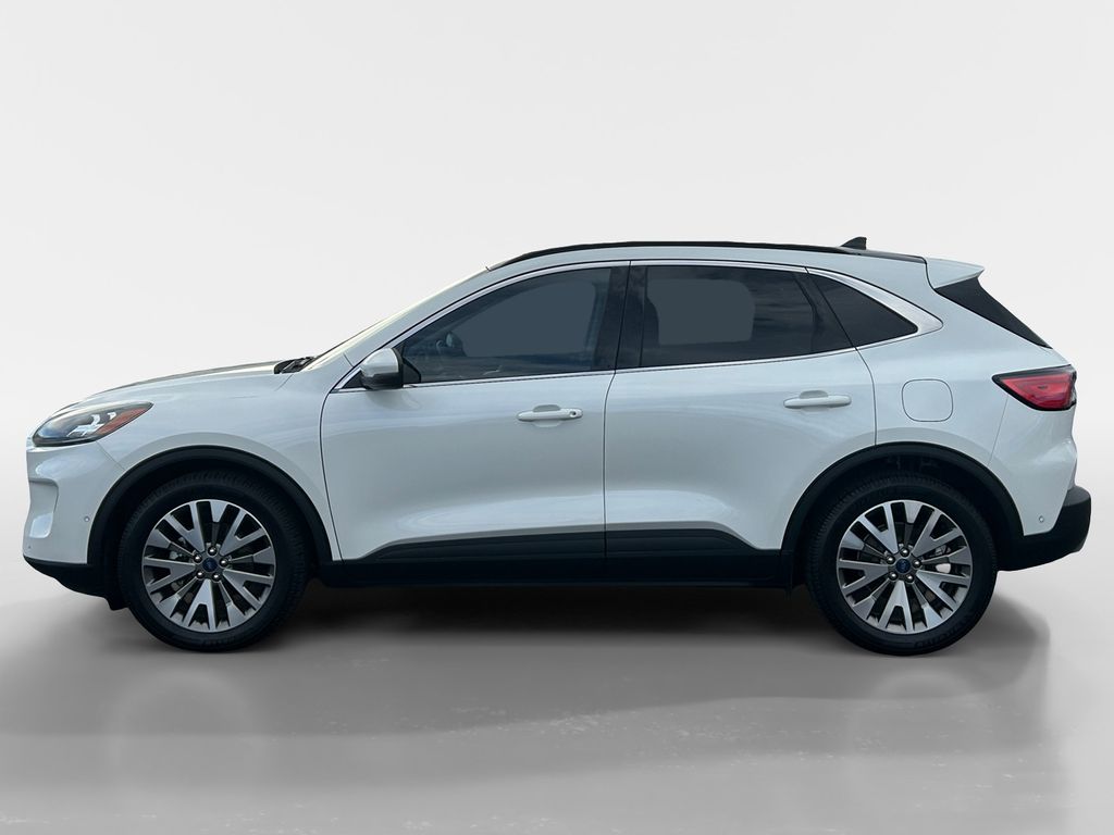 2020 Ford Escape Titanium Hybrid photo 2