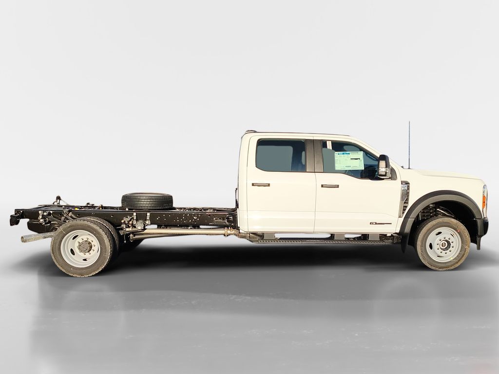 2025 Ford F-450 Super Duty Chassis Cab XL - Photo 6