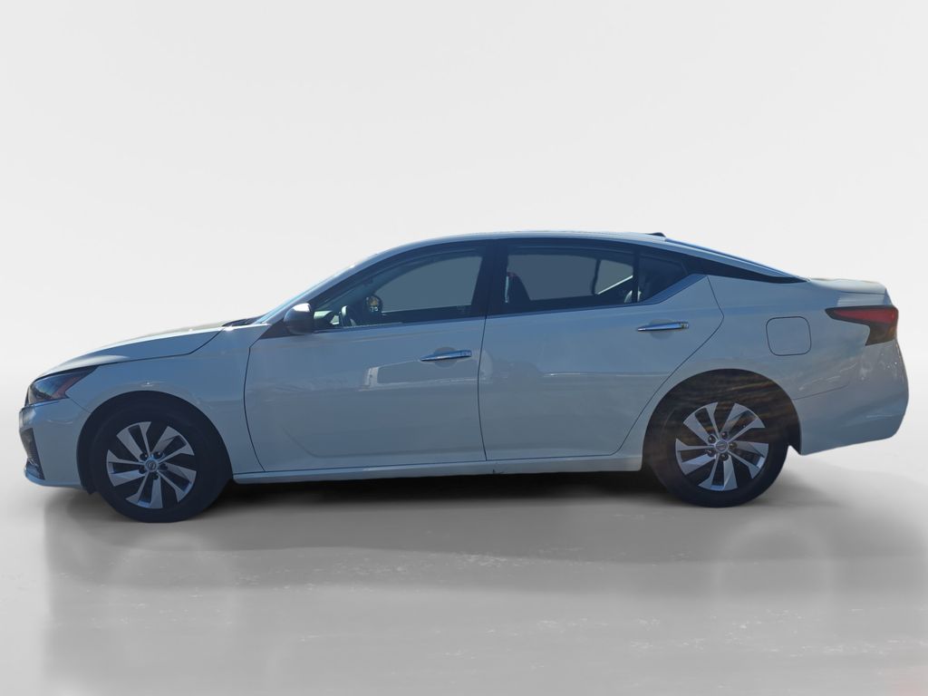 2025 Nissan Altima 2.5 S photo 2