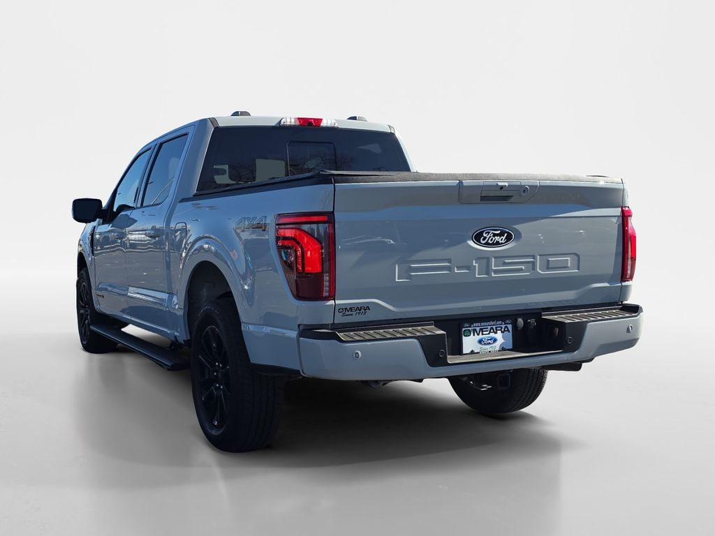 2024 Ford F-150 Platinum photo 2