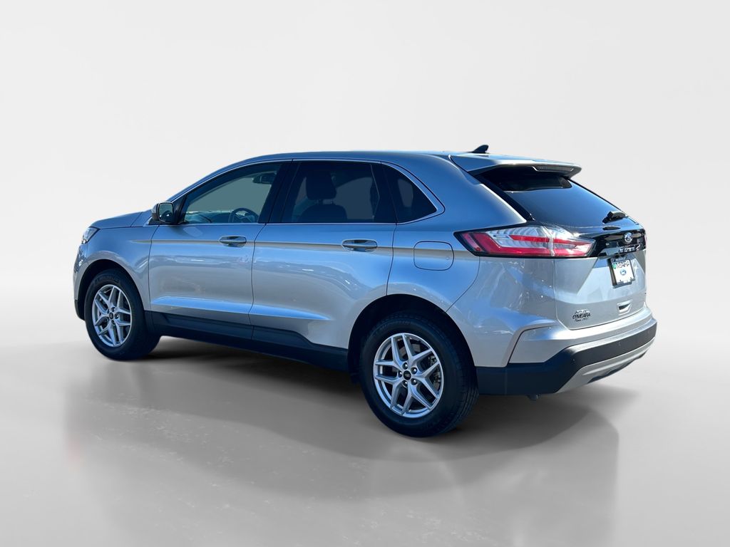 2023 Ford Edge SEL photo 3