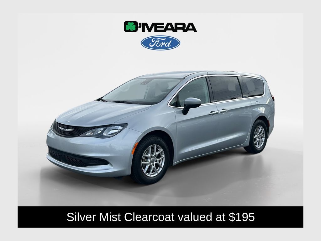 2023 Chrysler Voyager LX