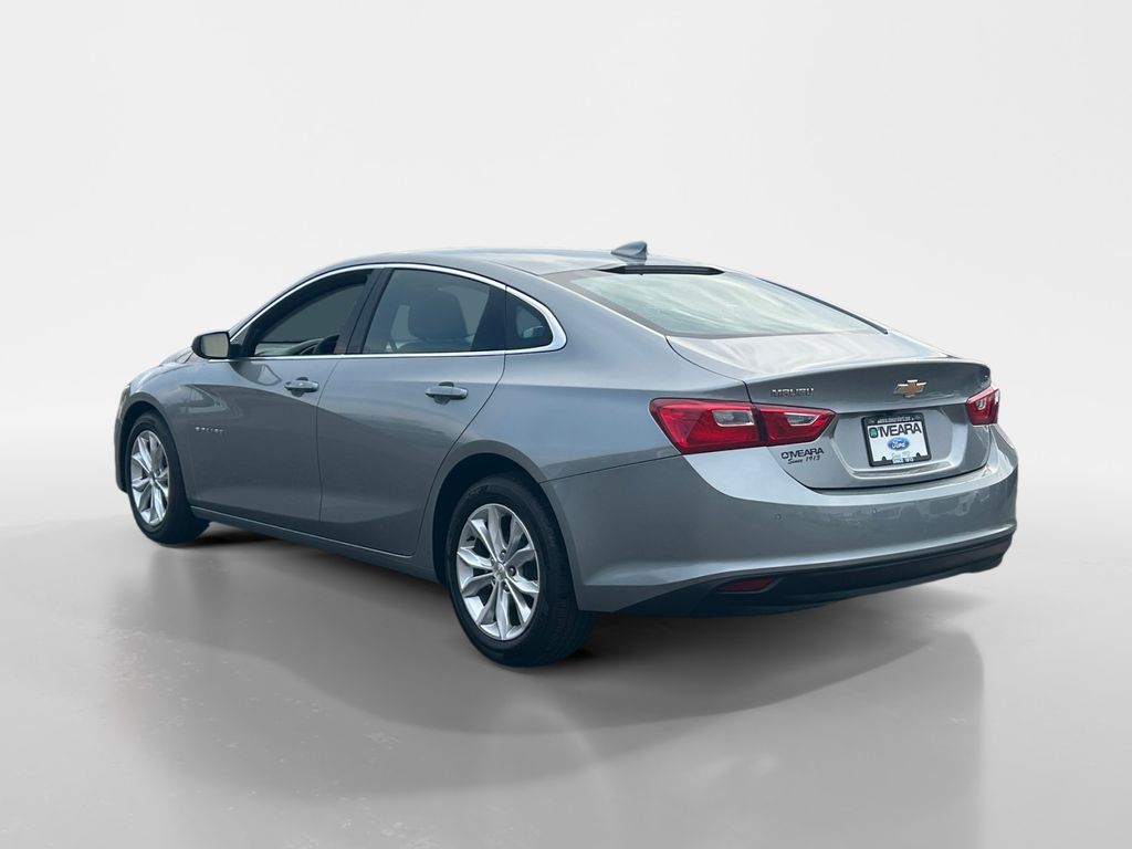 2025 Chevrolet Malibu 1LT photo 3