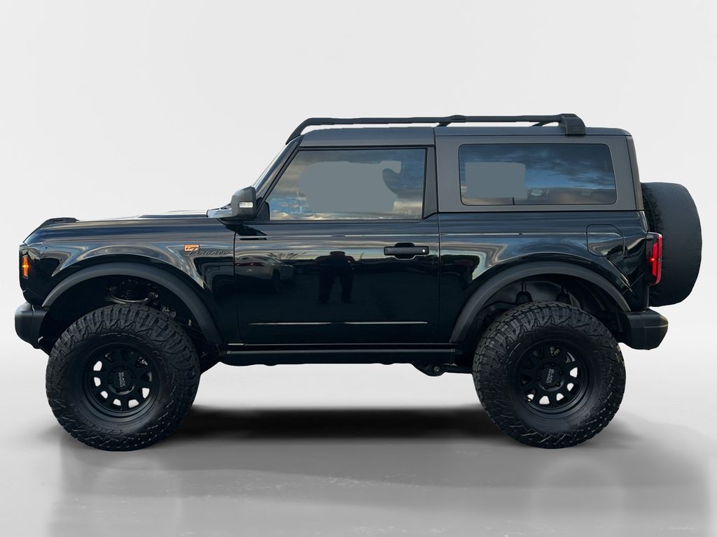 2023 Ford Bronco Badlands photo 2