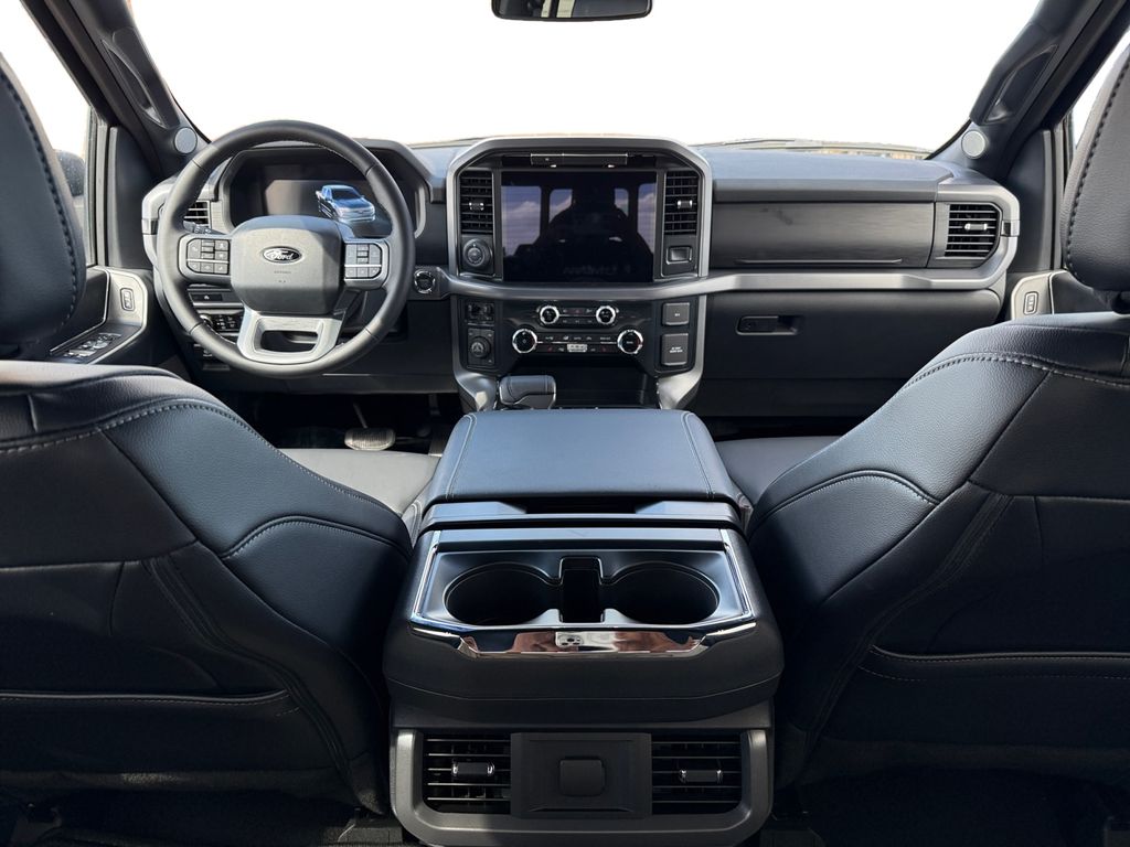 2025 Ford F-150 XLT - Photo 11