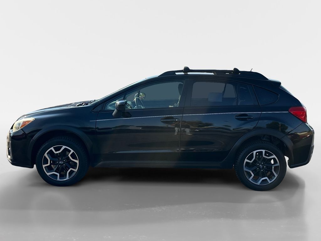 2017 Subaru Crosstrek 2.0i Premium photo 2