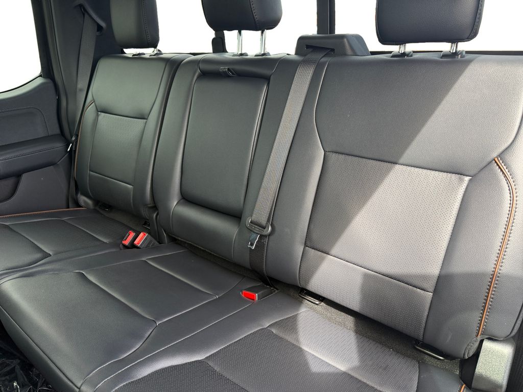 2025 Ford F-350 Super Duty Lariat - Photo 14