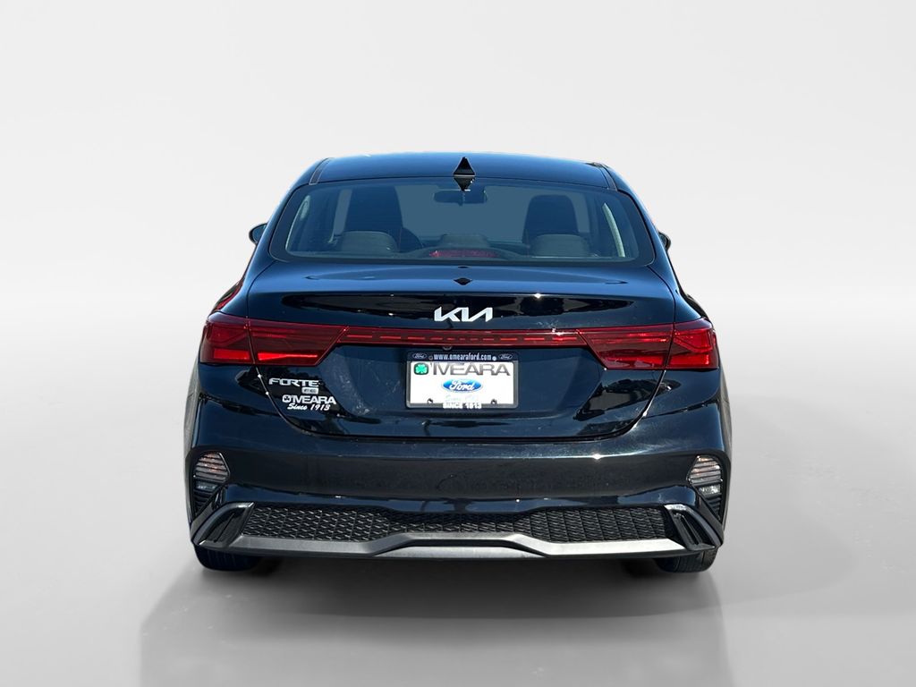 2024 Kia Forte LX photo 4