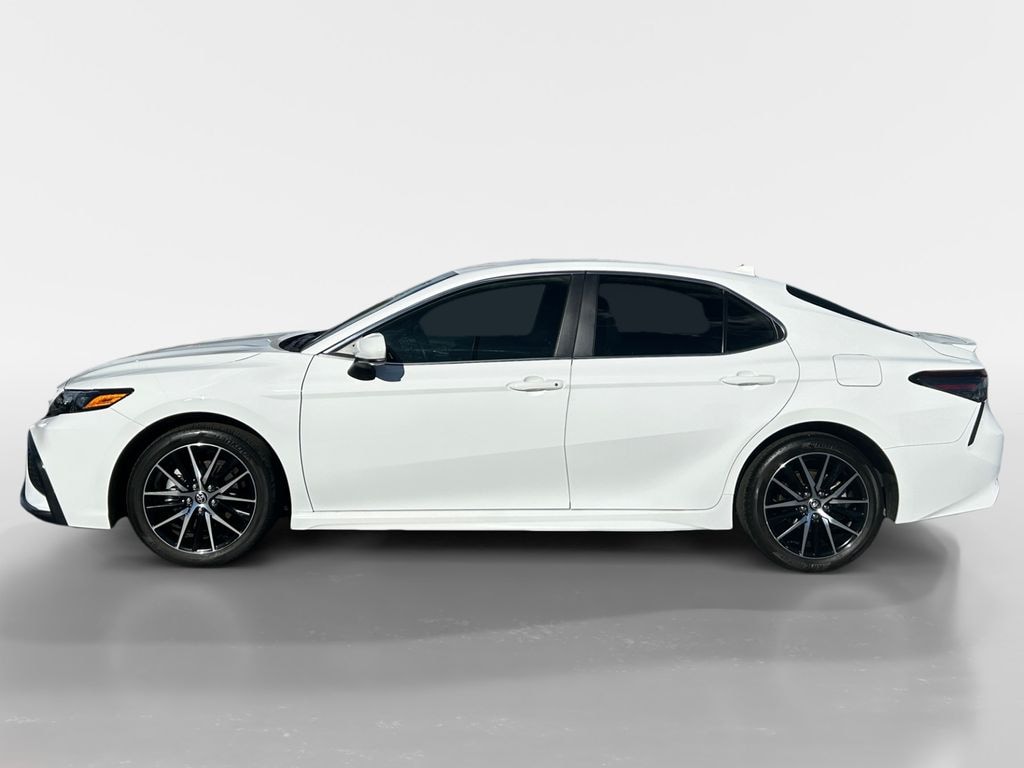 Used 2021 Toyota Camry SE Sedan