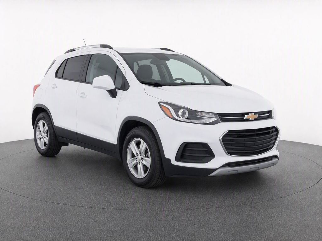 Used 2021 Chevrolet Trax LT with VIN KL7CJLSB1MB355499 for sale in Northglenn, CO