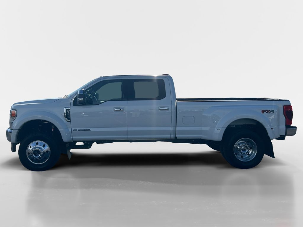 2022 Ford F-450 photo 2