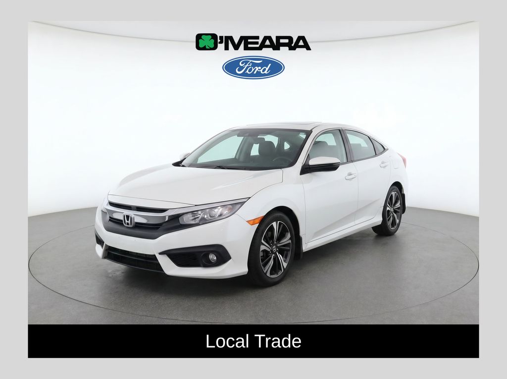 2018 Honda Civic Touring CVT's photo