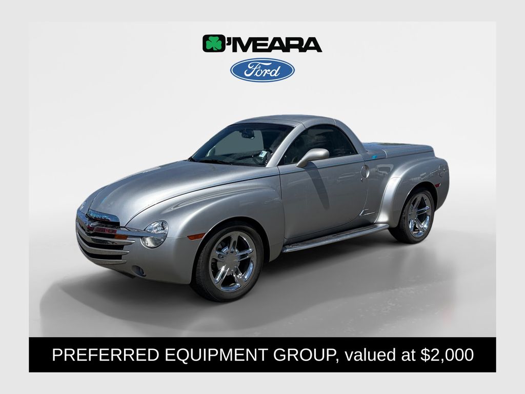 2005 Chevrolet SSR -'s photo