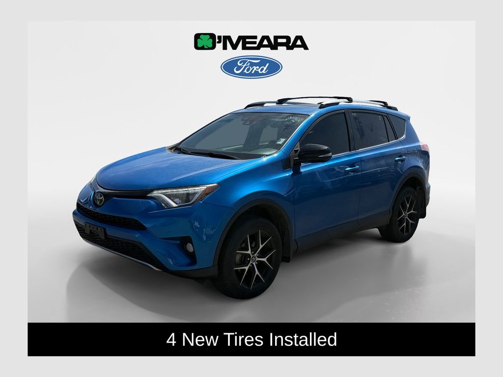 2017 Toyota RAV4 SE AWD's photo