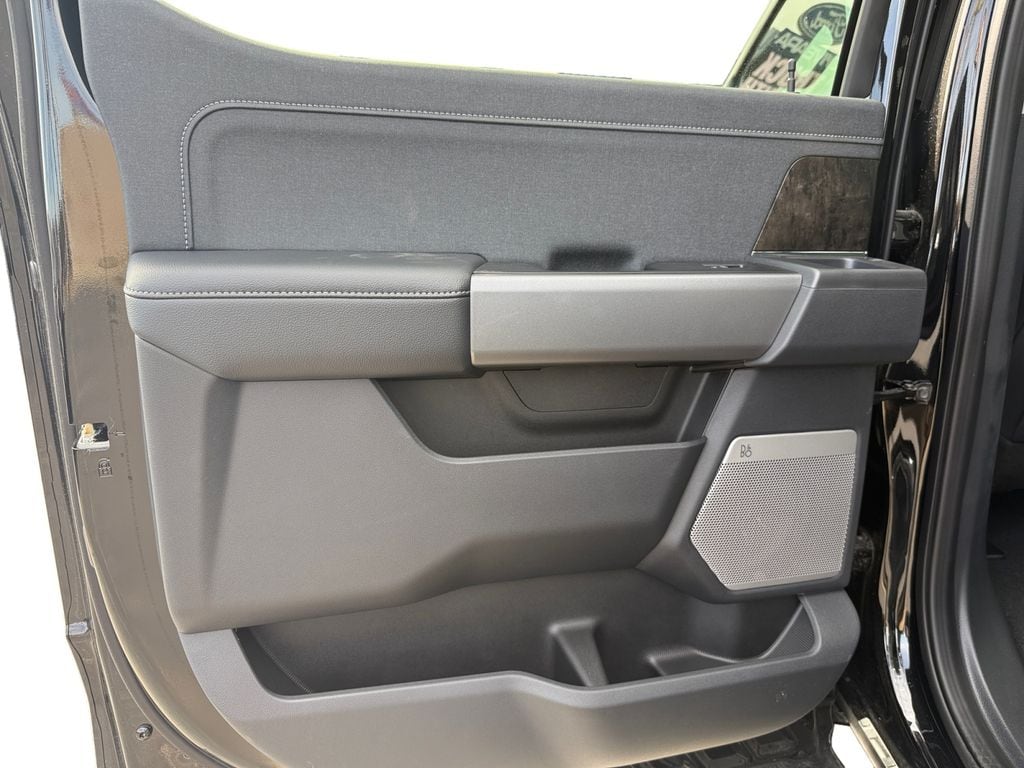 2025 Ford F-350 Super Duty Lariat - Photo 21