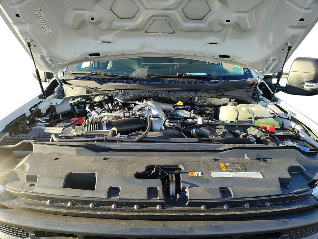 2025 Ford F-450 Super Duty Chassis Cab XL - Photo 24